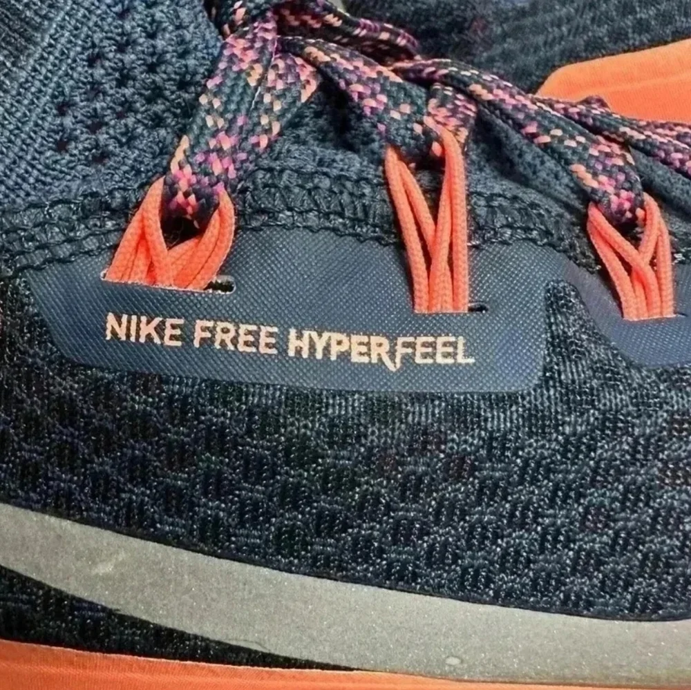 Nike Hyperfeel Run shoes barefoot size 8.5